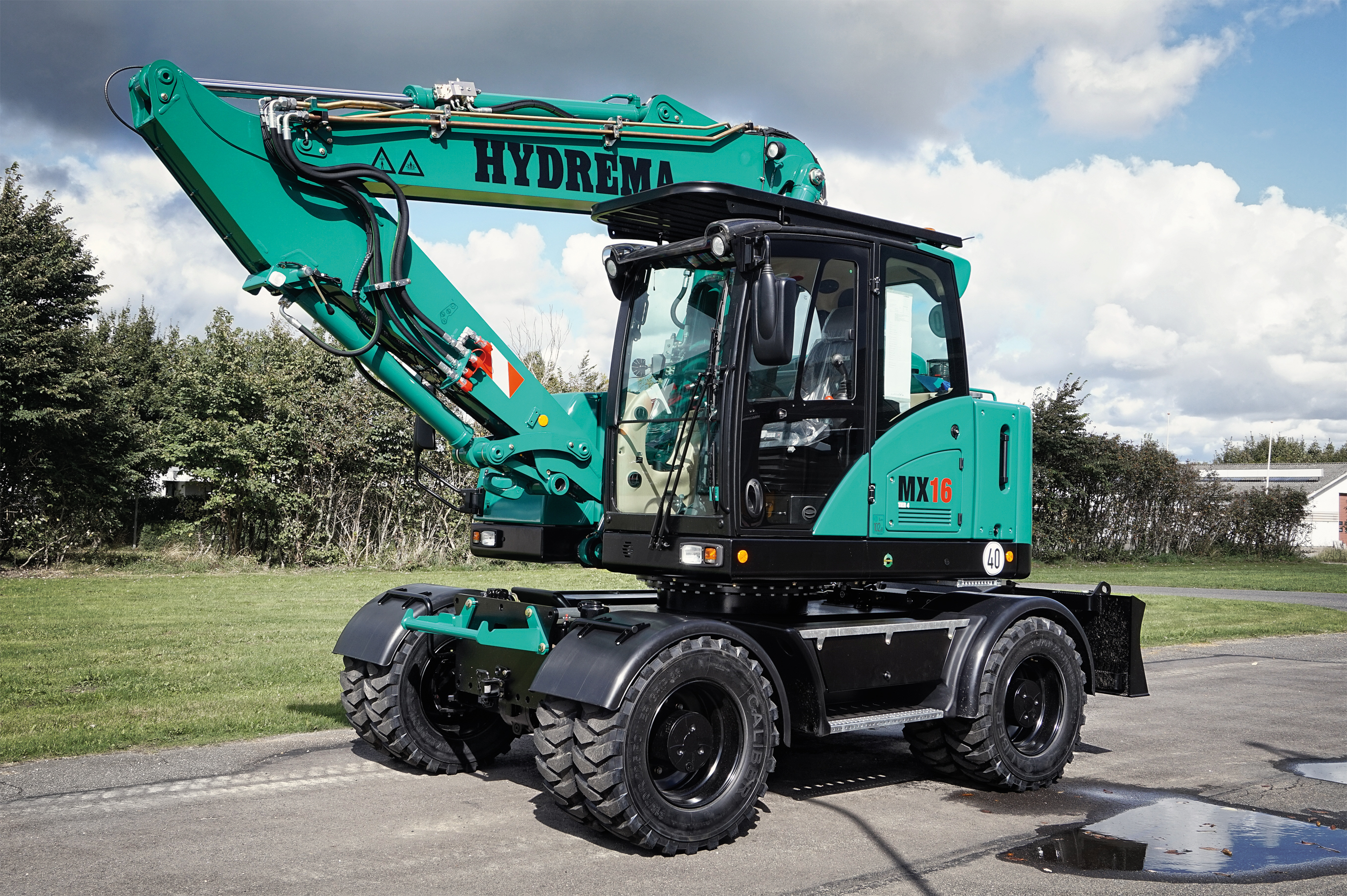 【h】 Hitachi ZX85 US at Butterfield Plant Sales - 01274 873758