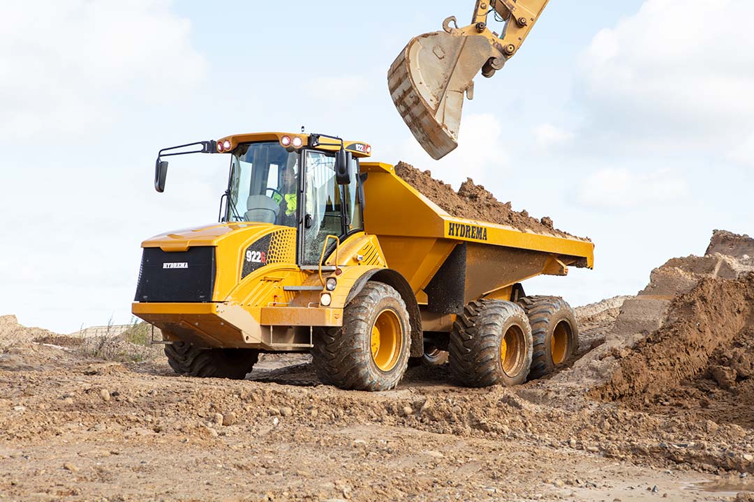 922G Front Side View Getting Loaded 2