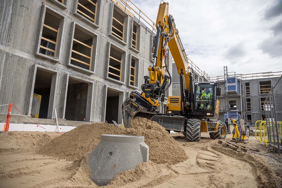 MX16G MX17G Leveling Construction Site